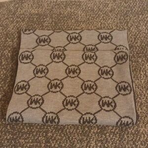 Michael Kors acrylic dark and light gray signature MK reversible women's scarf